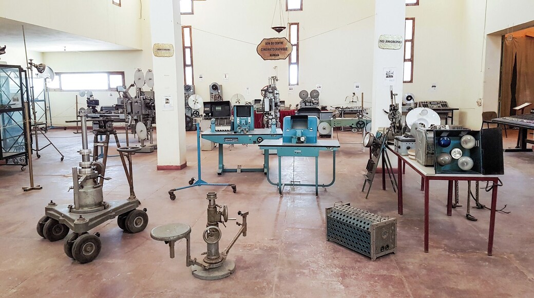 Not the best museum I've ever been to but the large collection of old cameras, film and studio equipment was definitely worth a look!
#morocco #museum #filmhistory