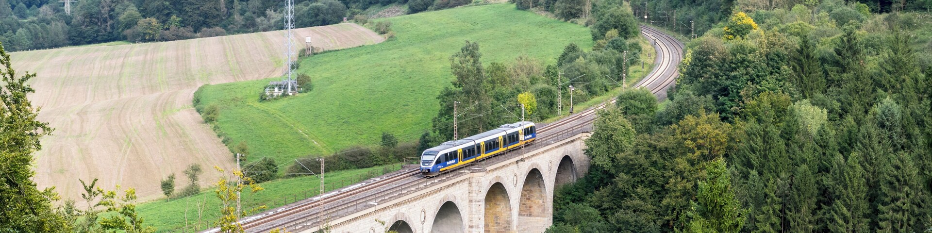 NordWestBahn auf dem Kleinen Viadukt, Paderborn-Neuenbeken