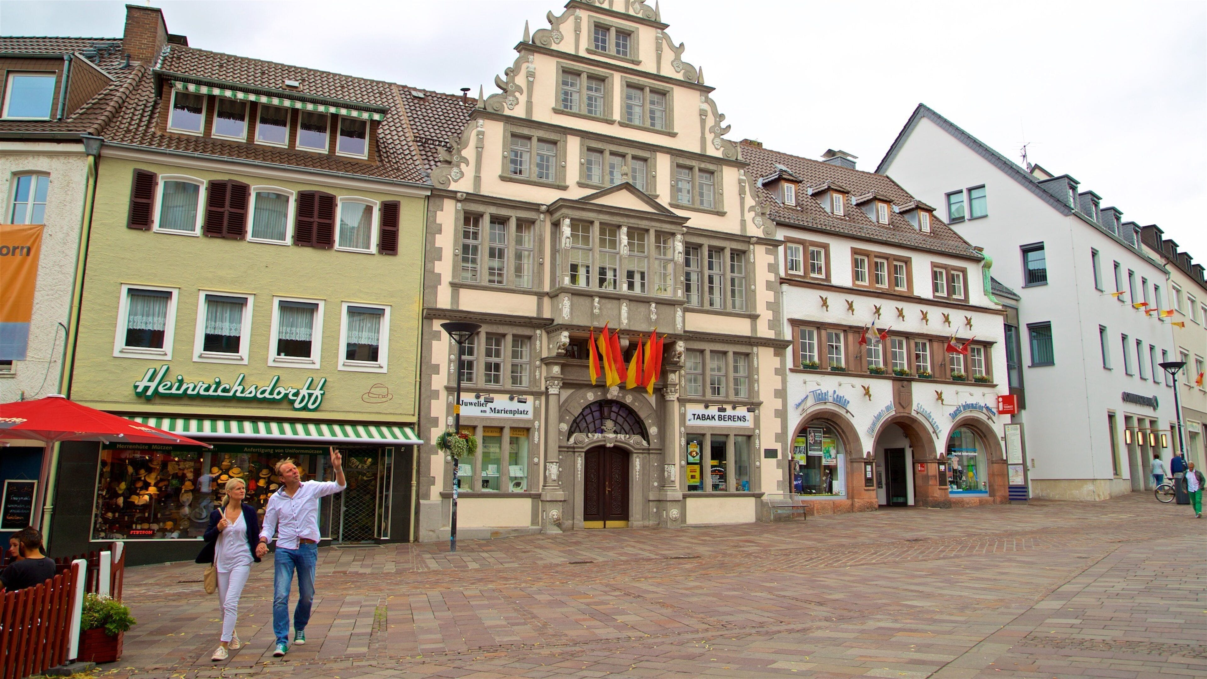 Paderborn featuring heritage elements, a square or plaza and street scenes