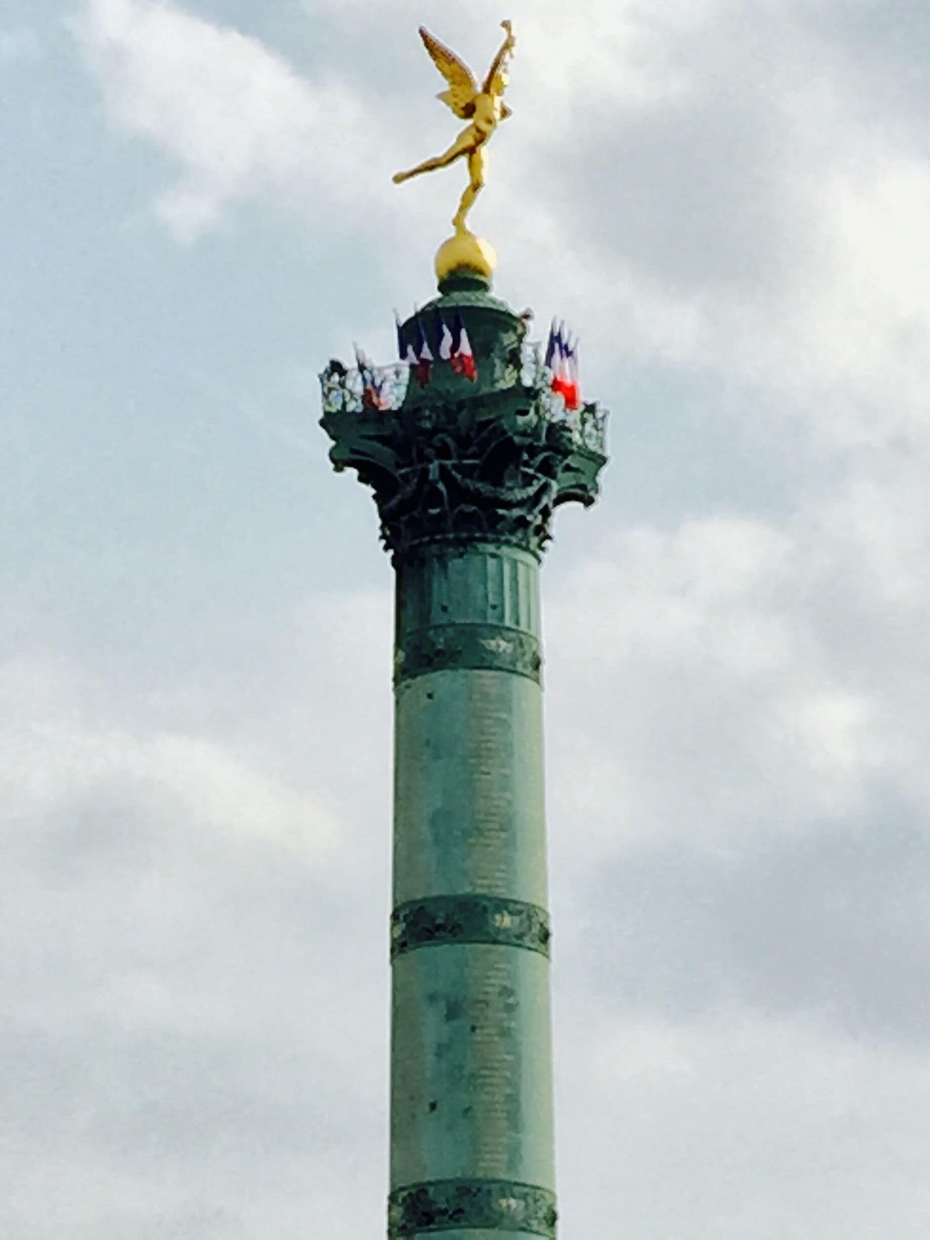 La Bastille le 25 août Commémoration de la libération de Paris .