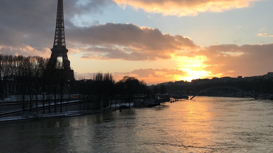 Iconic landmark at the end of another busy day of being top of many people’s sightseeing must do’s in Paris