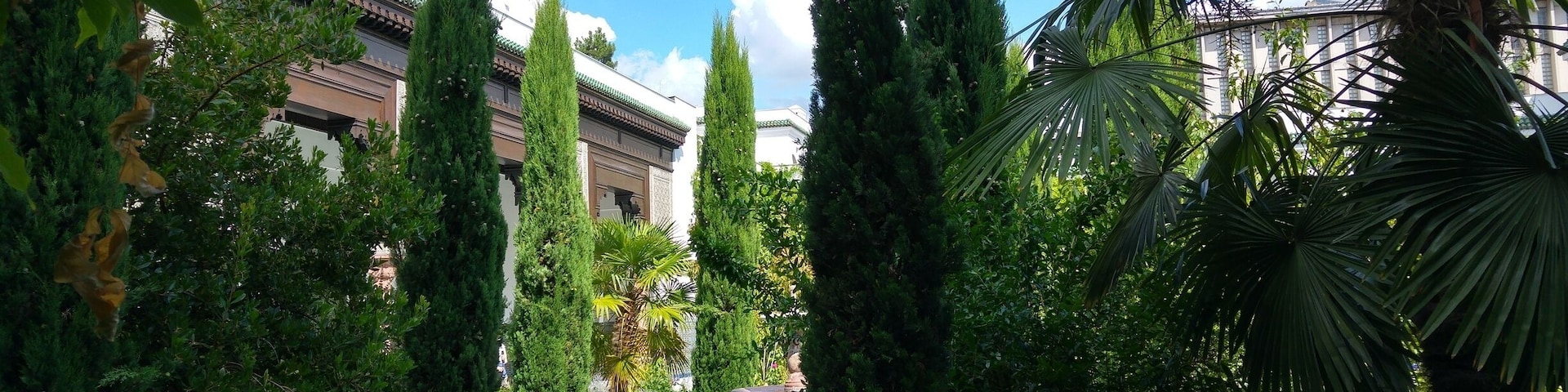 The gardens of the grande Mosque are very peaceful with design and layout of North African gardens must go and visit especially on a sunny day.