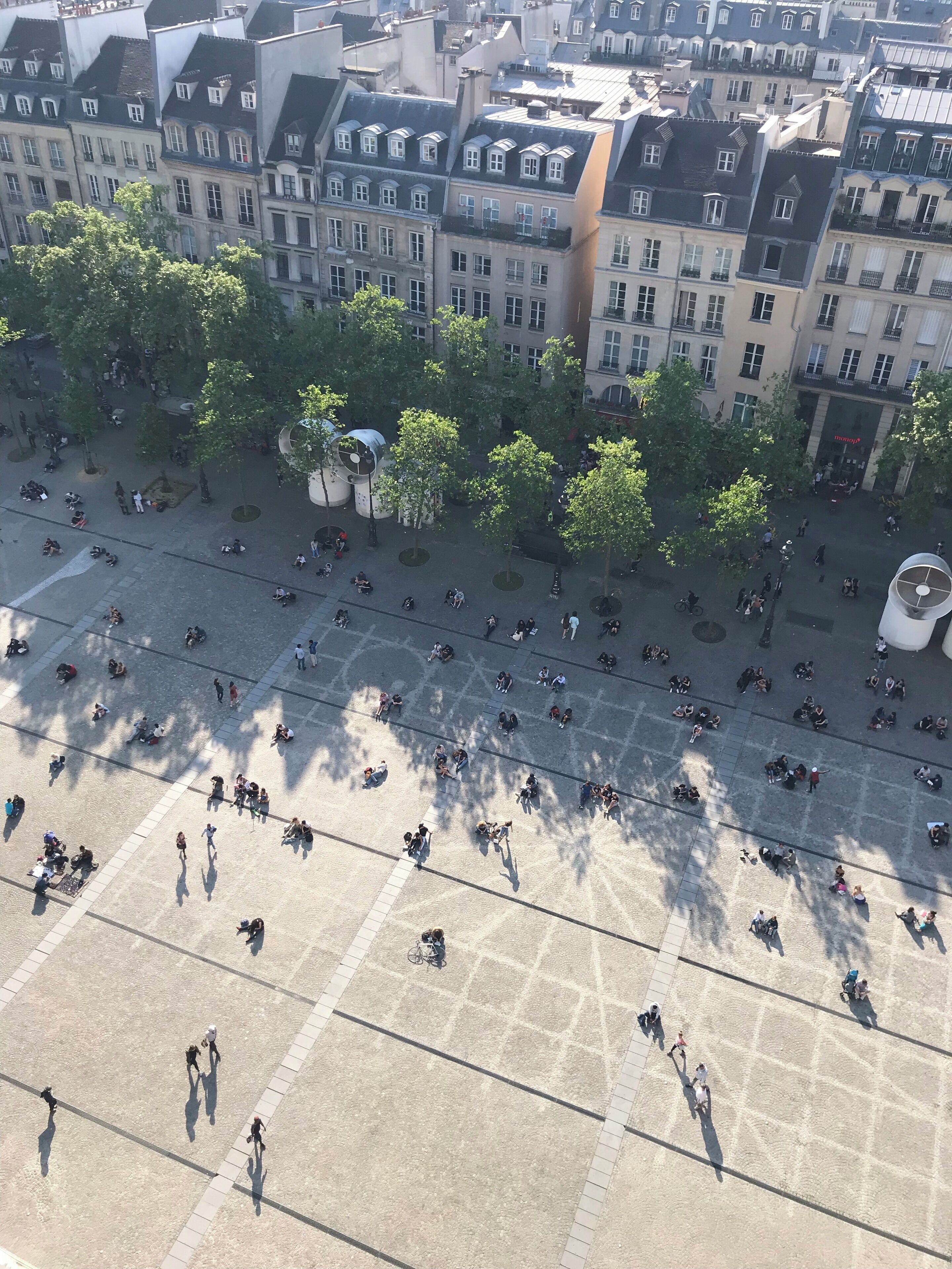 The best view in Paris...for free 😎 Go to Centre Pompidou and take the elevator up as if you were going to the restaurant, then enjoy the view! I’d also recommend going inside the museum, unfortunately that’s not free but it’s worth it. They have a really awesome collection. #LifeAtExpedia