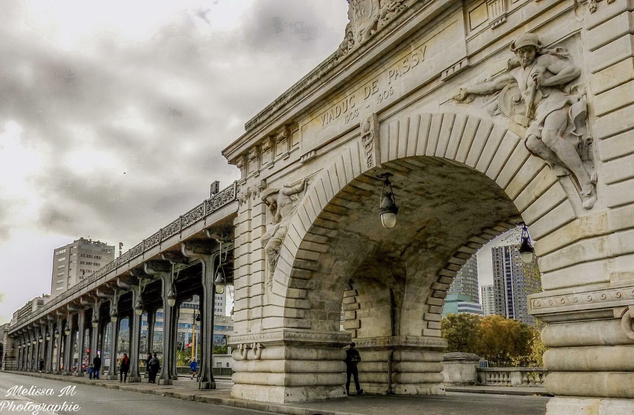 Magnifique pont qui a été utilisé dans plusieurs films comme inception #paris #monument #street #france