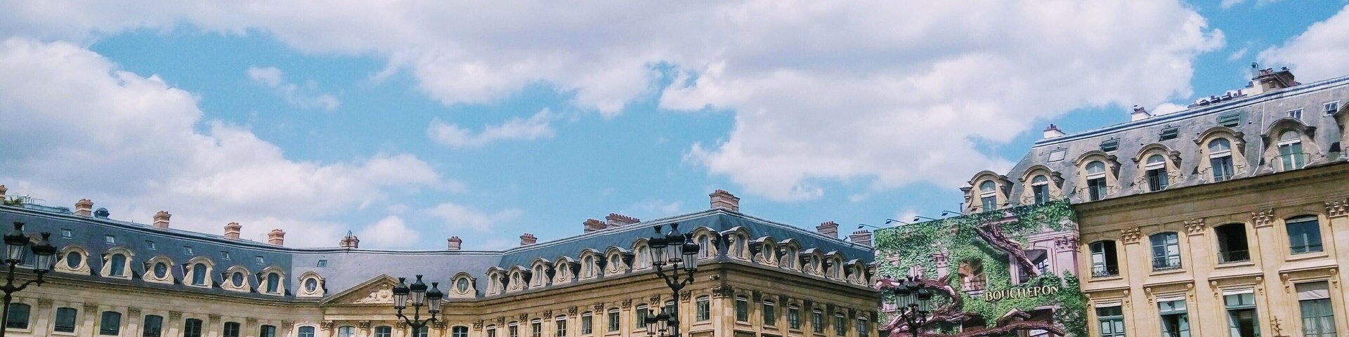 This square is definitely the emblem of the French luxury.
The last two centuries, the most prestigious jewellers established in Place Vendôme. Mellerio, Chaumet, Boucheron are some of the names you will need to remember.
#LifeAtExpedia
#Paris
#PlaceVendome