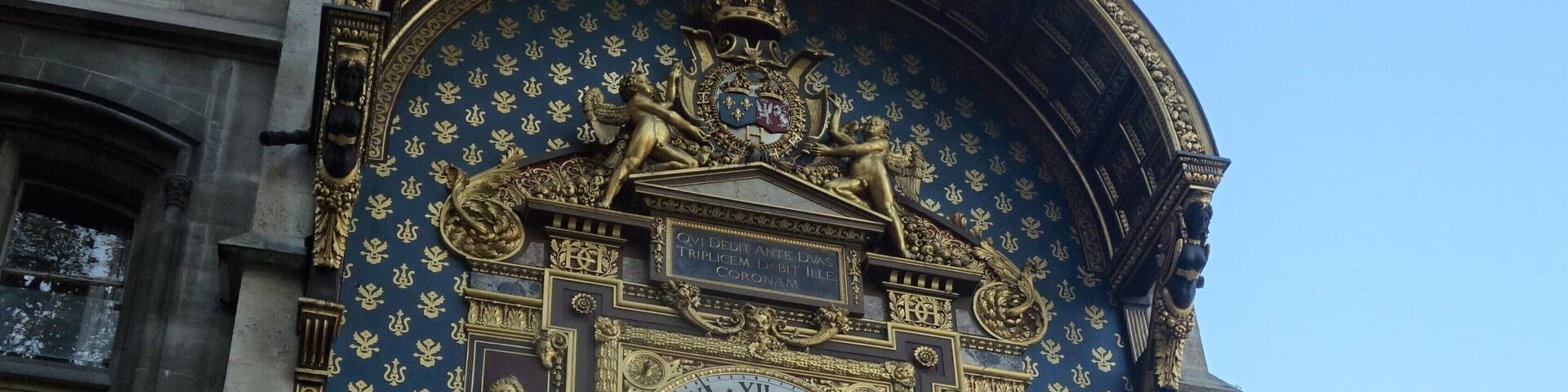 The Conciergerie on the Ile de la Cité, in the heart of Paris, is the oldest remaining part of the Royal Palace (until the 14th century). One of the towers contains the oldest public clock in Paris. The clock was built by Henri le Vic, a German engineer who arrived in Paris in 1370. #TroveOnTuesday #LocalSecrets #History