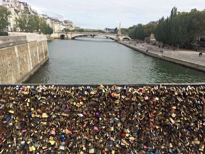 Both sides of the bridge are covered in locks of love!
#lifeatexpedia