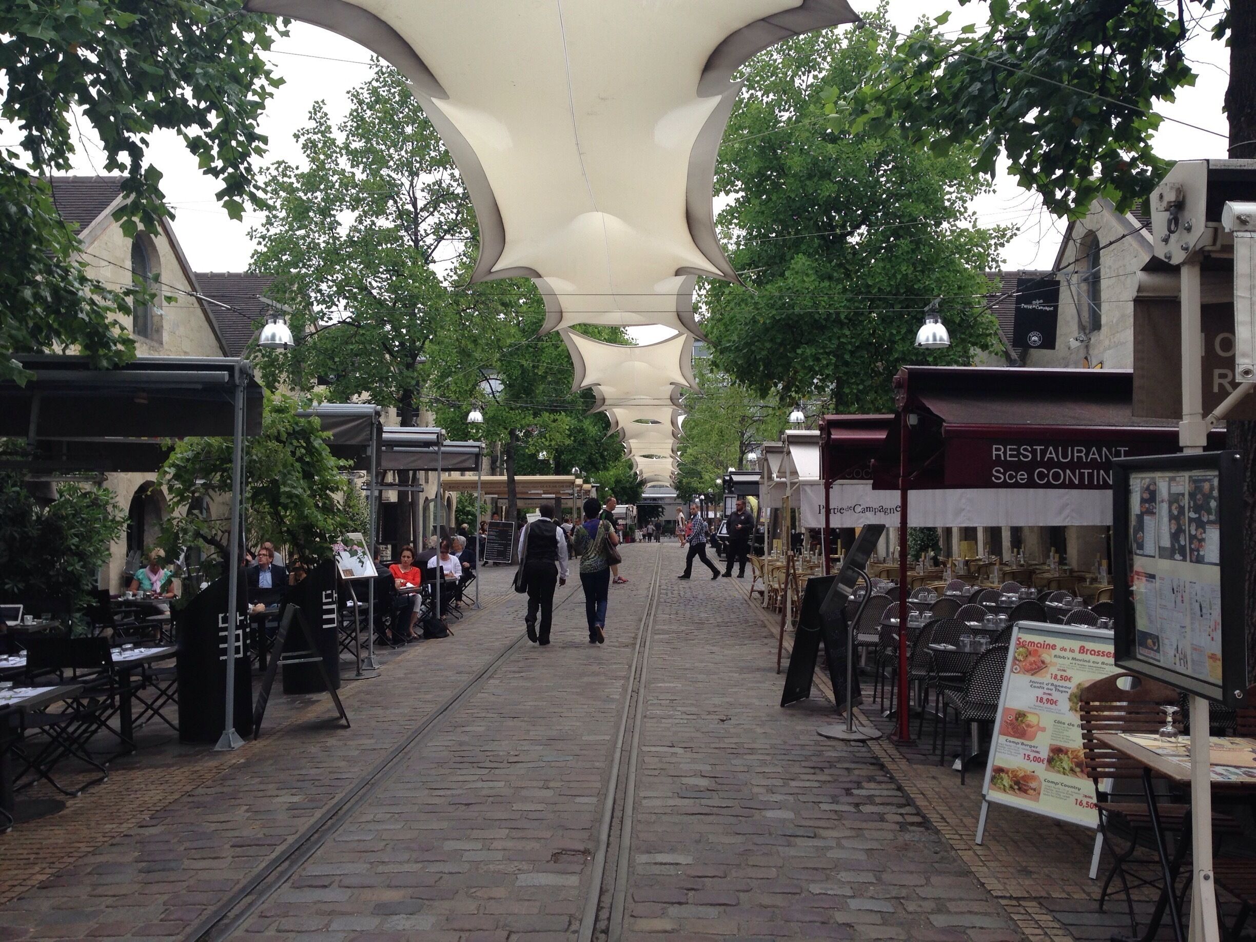 You can find numerous of French / Italian restaurants here in Bercy Village. Located just approx. 5-7mins walking distance from Hotel Kyriad Bercy Village. Nearest metro station is Cour St Emilion. Other shopping outlet available here are Ssephora, Roxy, Quicksilver, fnac, & etc.  #paris #bercy #france #jun2015 #heritage #oldtrainrail #mustvisit