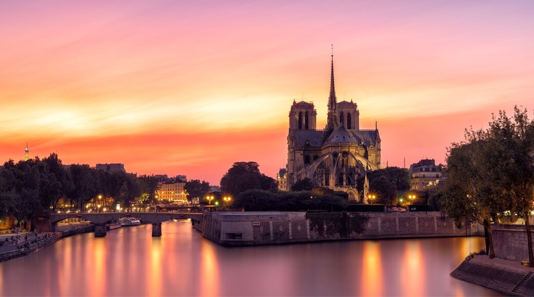 As I say so many time , I couldn't ask for much better weekend in Paris, or maybe I got lucky with the weather. I'm glad I get to share this with you guys. 😊