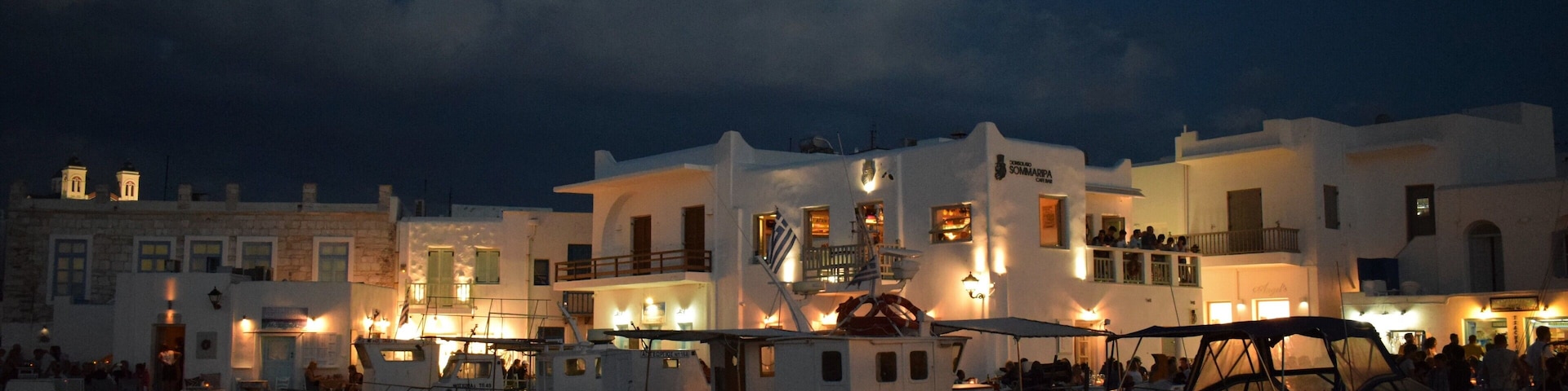 Amazing night and moon in Paros island! You can buy fresh fishes and shrimps!
"And if you're ever feeling lonely just look at the moon.
Someone.. Somewhere..
... is looking right at it too <3"
#Greece #Paros #Greekisland #moonlight #RetailTherapy #LifeAtExpedia #Reflection