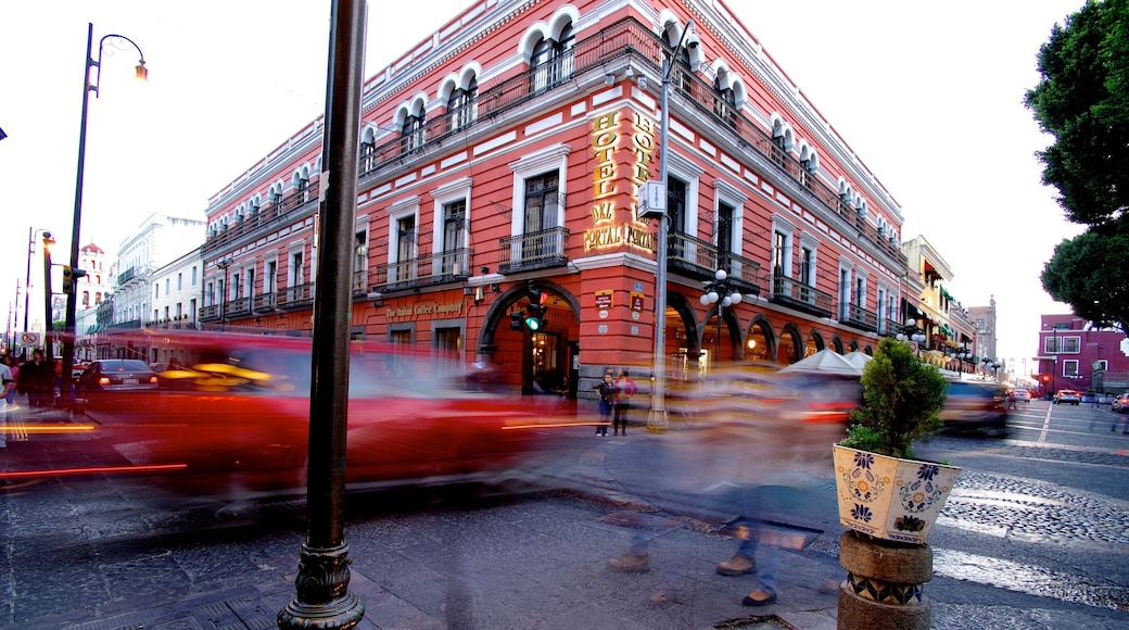 Puebla mostrando escenas cotidianas, un hotel y una ciudad
