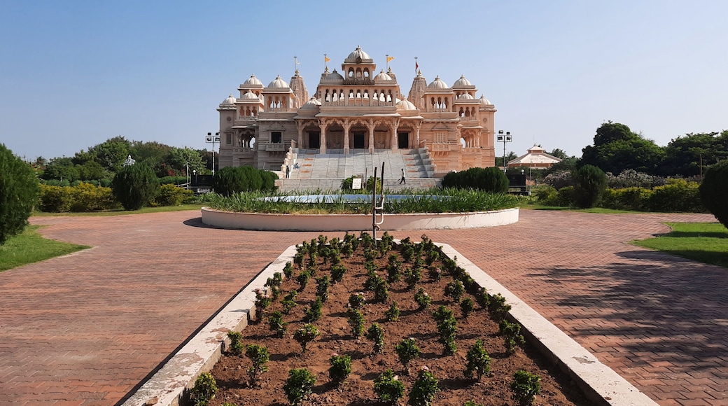 Shree Hari Mandir Temple in Porbandar, India during daylight