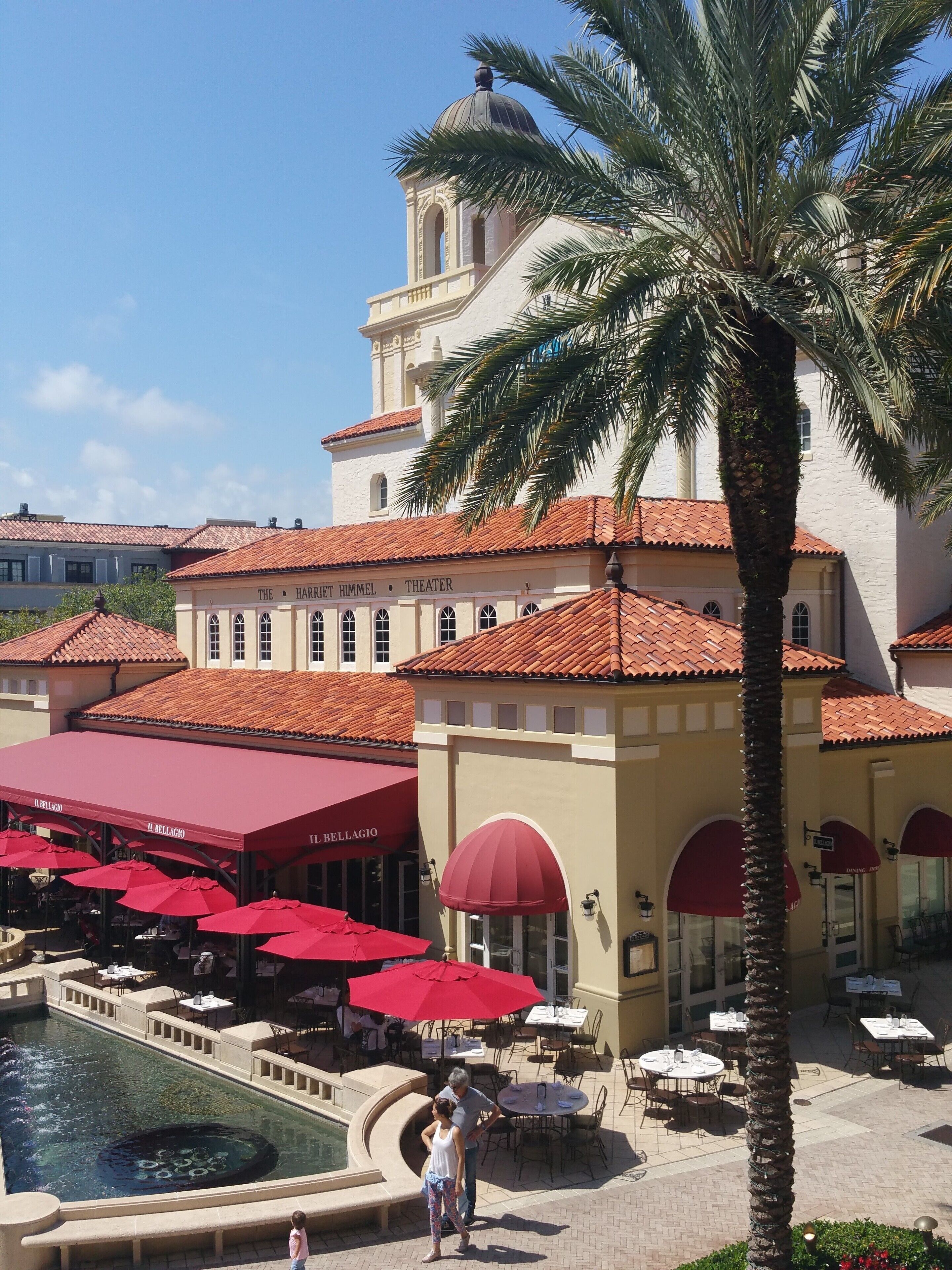 Beautiful City Place, West Palm Beach.  Shop, Dine, Party.