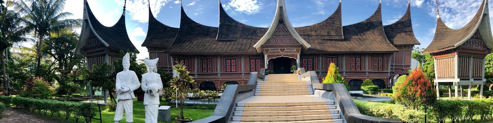Rumah gadang
#traditionalhouse
#architecture
#padang
#westsumatera
#indonesia