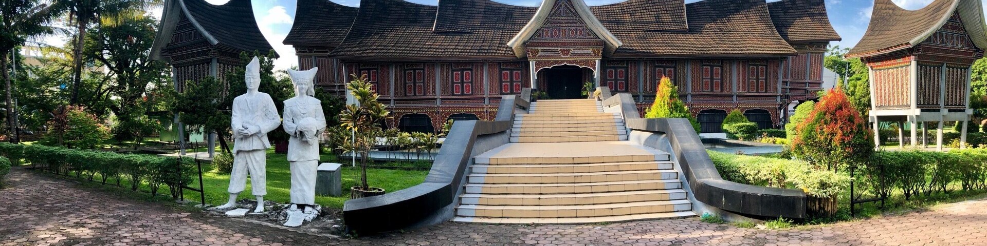 Rumah gadang
#traditionalhouse
#architecture
#padang
#westsumatera
#indonesia