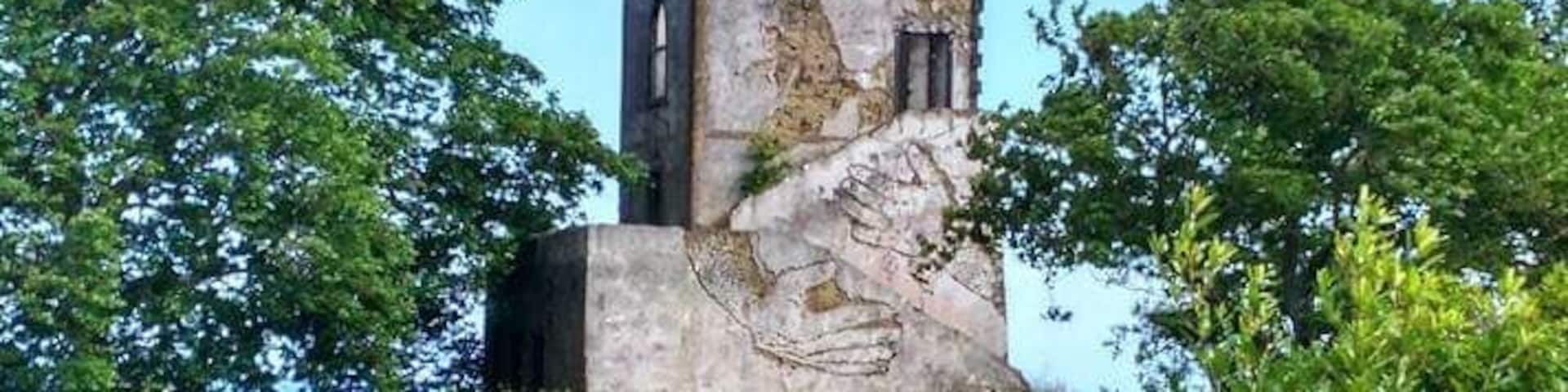 The Mother and son carved on the castle hall
