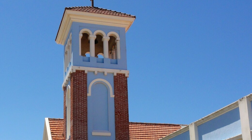Nuestra Señora de La Candelaria
Igreja pequena mas muito bonita e bem cuidada. Fica praticamente a uma quadra do mar e de frente para uma praça. Do lado oposto da praça fica o farol (Faro de Punta del Este).
#puntadeleste #uruguay #church