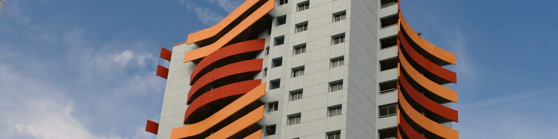 Punta del Este which includes modern architecture and a skyscraper