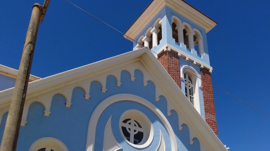 Nuestra Señora de La Candelaria
Igreja pequena mas muito bonita e bem cuidada. Fica praticamente a uma quadra do mar e de frente para uma praça. Do lado oposto da praça fica o farol