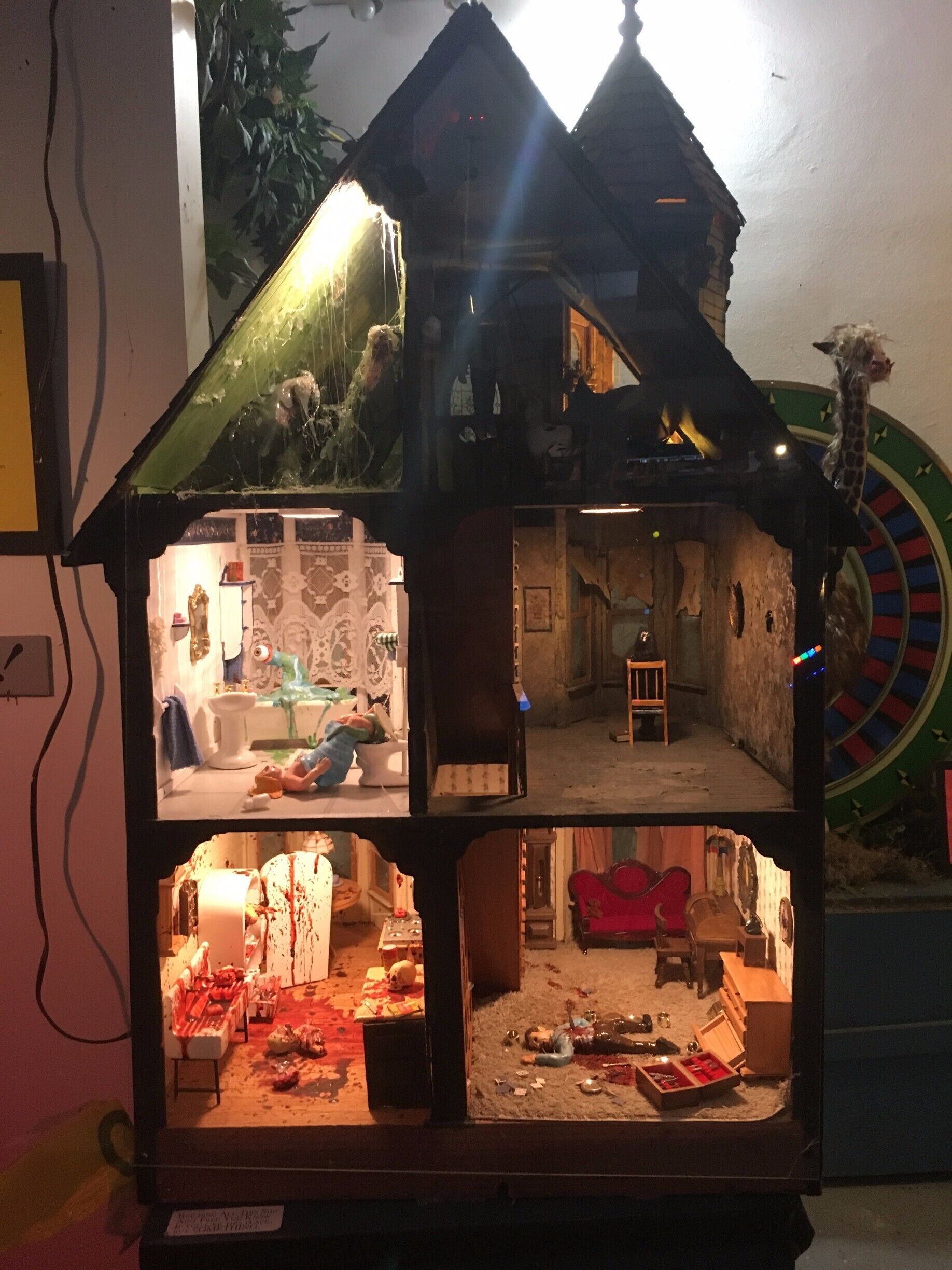 If you bring your dog, you can get in free! Godzilla is visiting the Peculiarium at the moment.