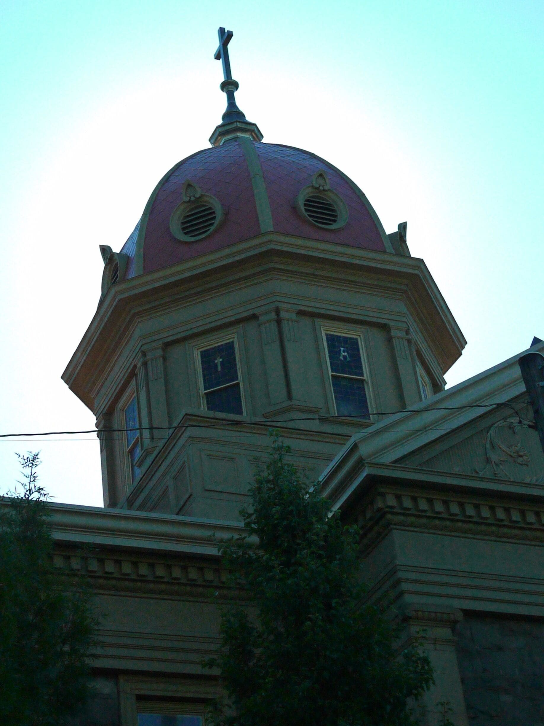 One of the most beautiful structures in Portland.  If you wait around until sunset, you can catch it with a halo.