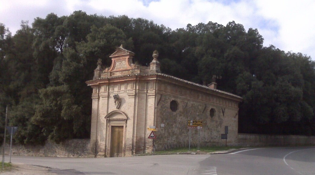 Bosco e chiesa villa Baglioni