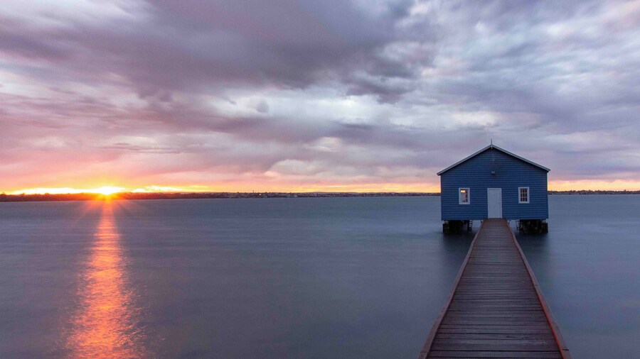 What can I say. Found it on Instagram. Hoped that I would be the only one there since I had to get up at 4. But there was already a other photographer who set up his gear. Was nice talking, am happy with the result. Although it was quet dark I used my 10stop.
