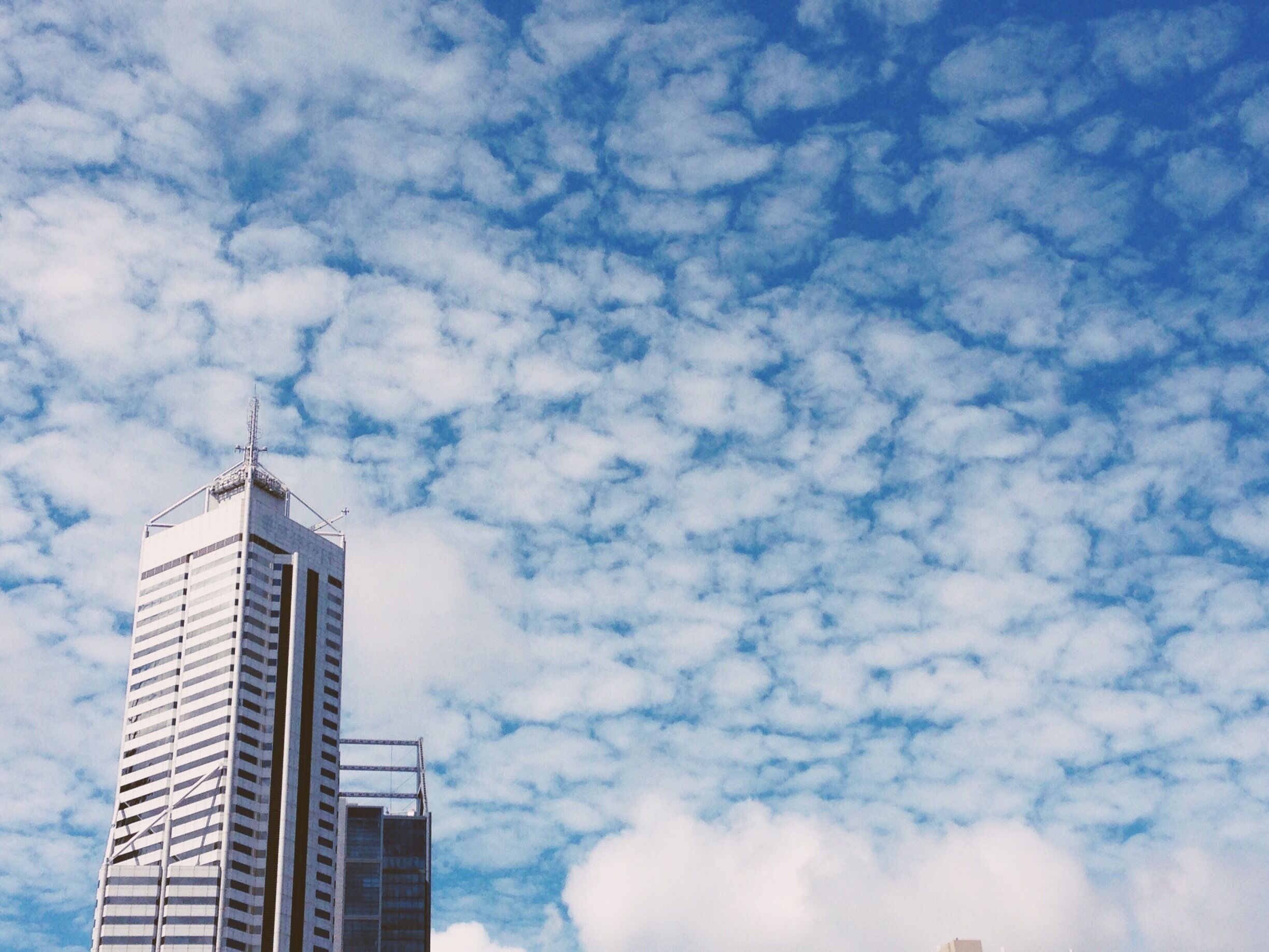 Skyscraper.
#perth #australia #blue