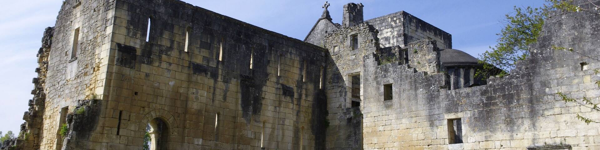 Ruines de l'abbaye de Boschaud, commune de Villars, Dordogne, France