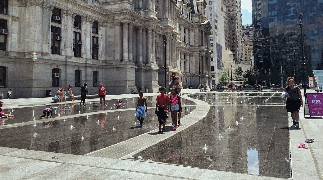 Dilworth Plaza, City Philadelphia #kidsfun #philadelphia #philly #roadtrip