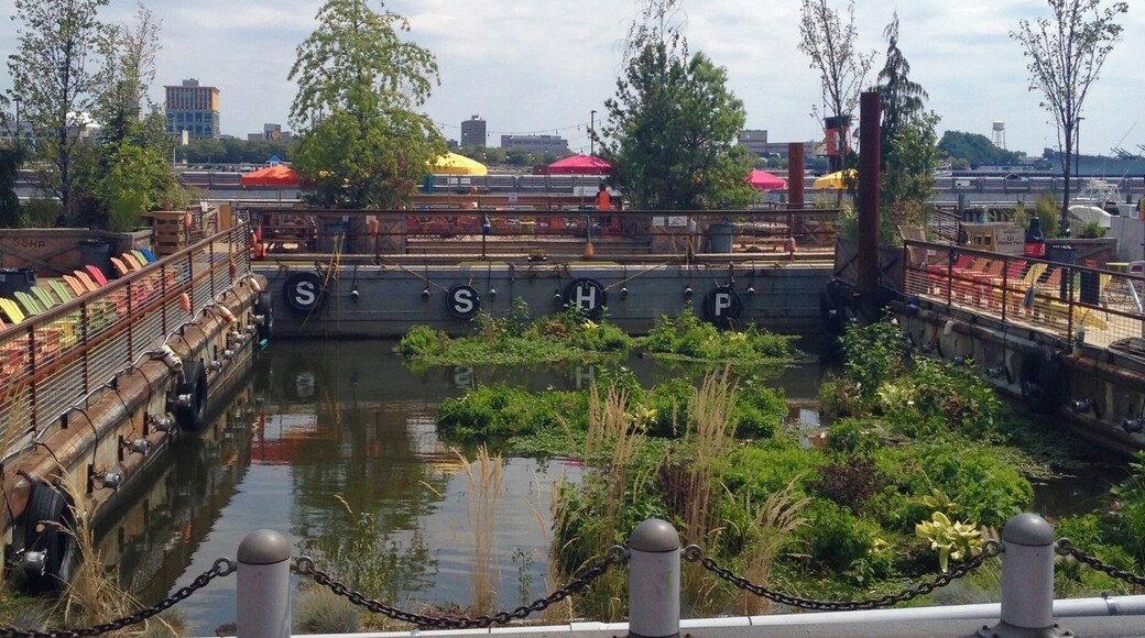 An adorable hang out on Penn's Landing.