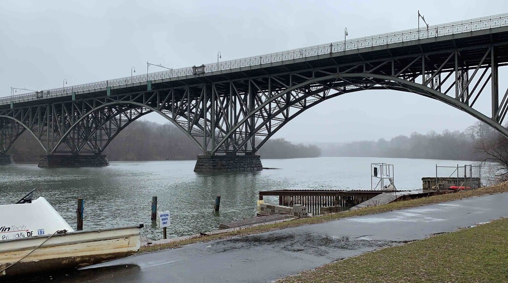 Strawberry Mansion bridge, #Philadelphia #philly #rowingrelated #phillystyle #remo #aviron #OnTheRoad #perspective
