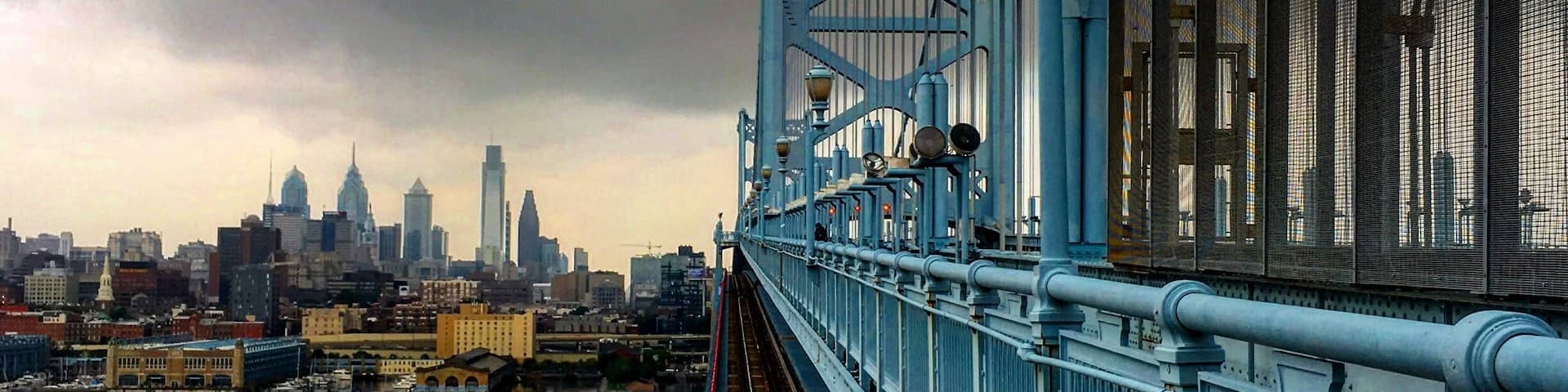 One of the best run routes in Philly! Killer views at sunset on clear days, but even when it’s overcast the view does not disappoint. #viewfromarun #urban #runphilly #philadelphia #visitphilly