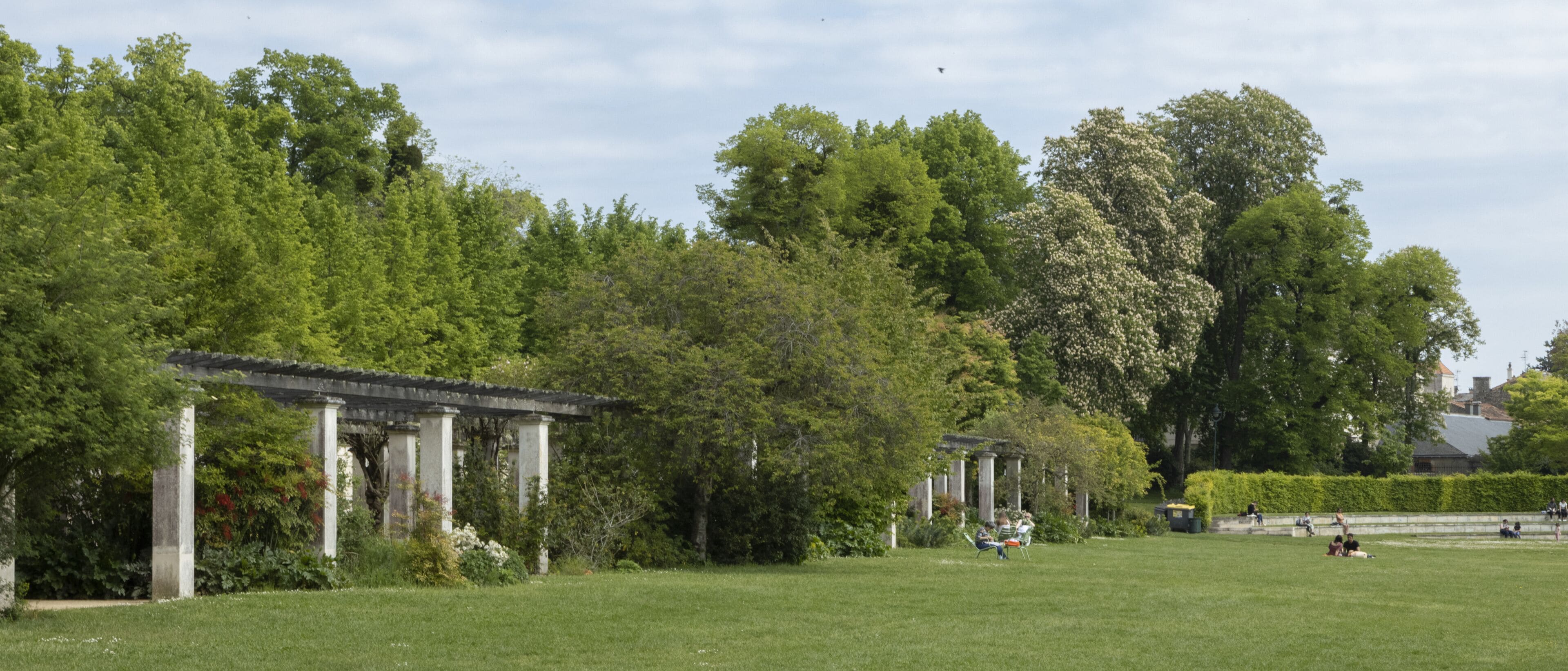 Pergola du parc de Blossac à Poitiers	