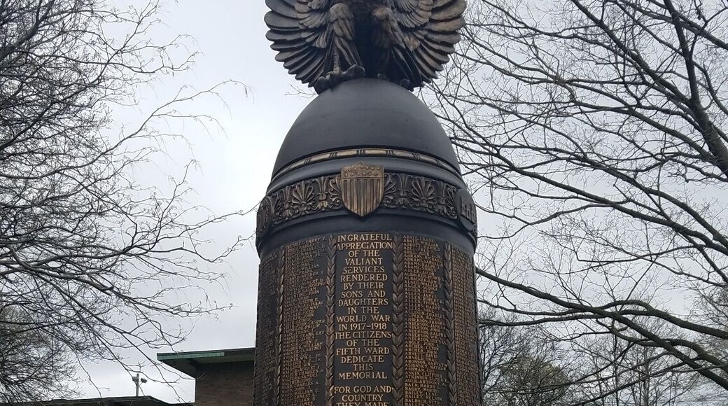 Memorial to WW1 veterans.