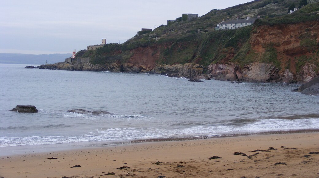 Fort Bovisand, Staddon Point Staddon Point and Fort Bovisand seen from the beach at Bovisand Bay.