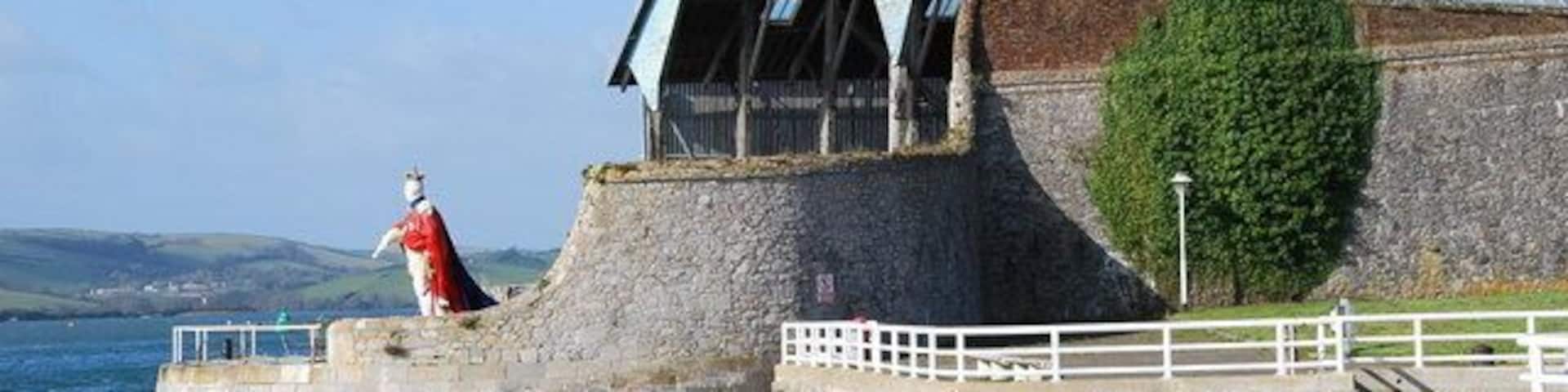 Ancient Dockyard This was the first Dockyard built at Devonport.At a point just west of Mutton Cove,which used to be called Point Forward.It was built between 1690-1698. Some years ago a new roof was installed to protect it.