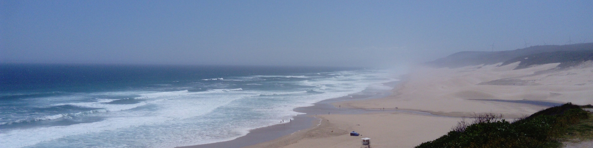 Hill top over Sardina Bay... SAND SURFING is also possible in this area!