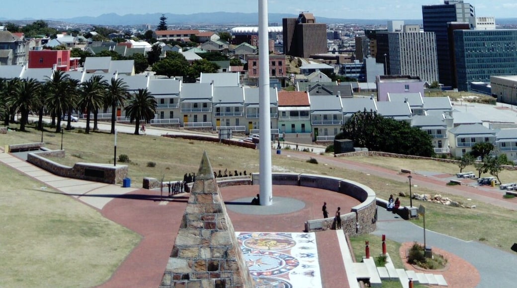 The largest South African flag in the country was hoisted for the first time amid a regal ceremony facilitated by members of the army at the Donkin Reserve recently.
The 12 metre by 8 metre large flag is part of a project undertaken by the MBDA to commemorate the 67 years former President Nelson Mandela spent in politics.