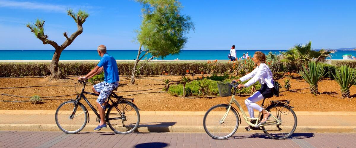 Palma de Mallorca som inkluderar cykling såväl som ett par