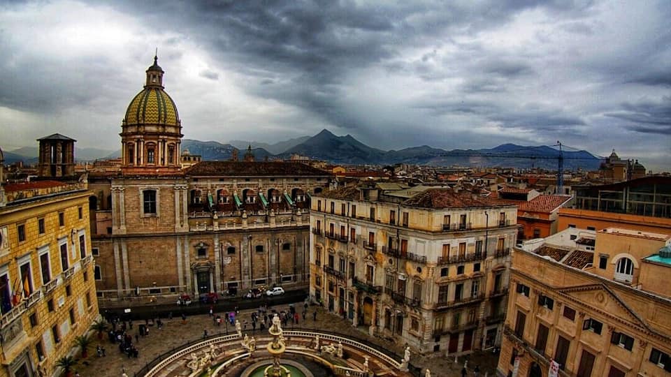 Aerial view of the Pretorian fountain, Palermo.
Taken on a Sony a6000 with a 7artisans fisheye lens.