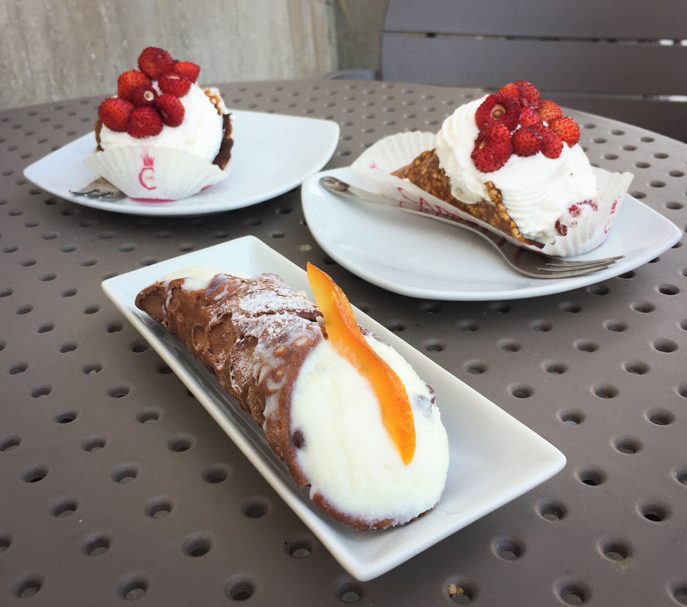 Still my favourite pastry shop in the whole wide world! 
uberly #delicious

P.S. My favourite culinary journey so far--
https://bit.ly/2WPxEh2