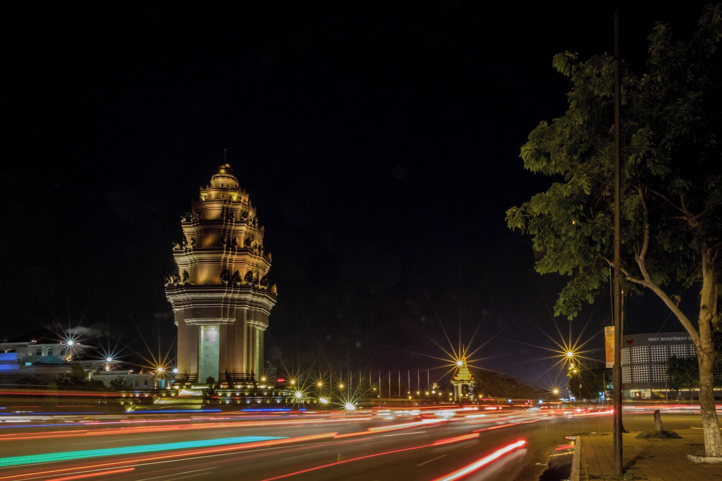Independence Monument, Phnom Penh, Cambodia

#StunningStructures
