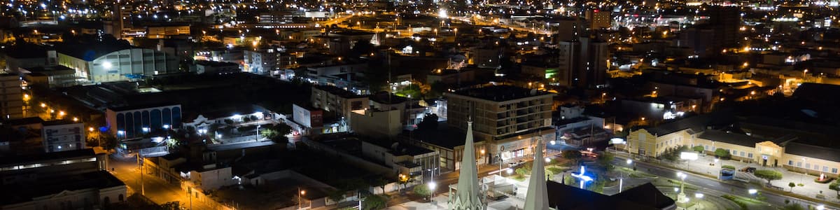 Petrolina at night