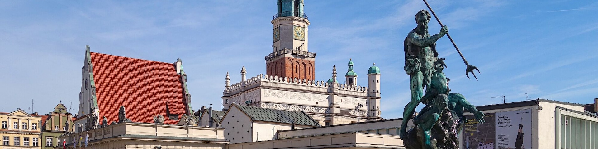 The Neptune Fountain - one of the four fountains on the Old Market Square in Poznań, standing on its south-western side at the mouth of ul. Paderewski and Szkolna. The fountain was designed by Marcin Sobczak (Adam Piasecki cooperated with the casing). It was unveiled in 2004.