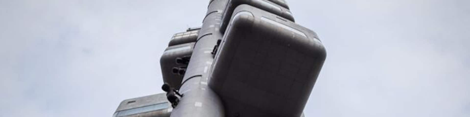 Černy's "Babies" - babies crawling up one of the world's (most voted) ugliest buildings.