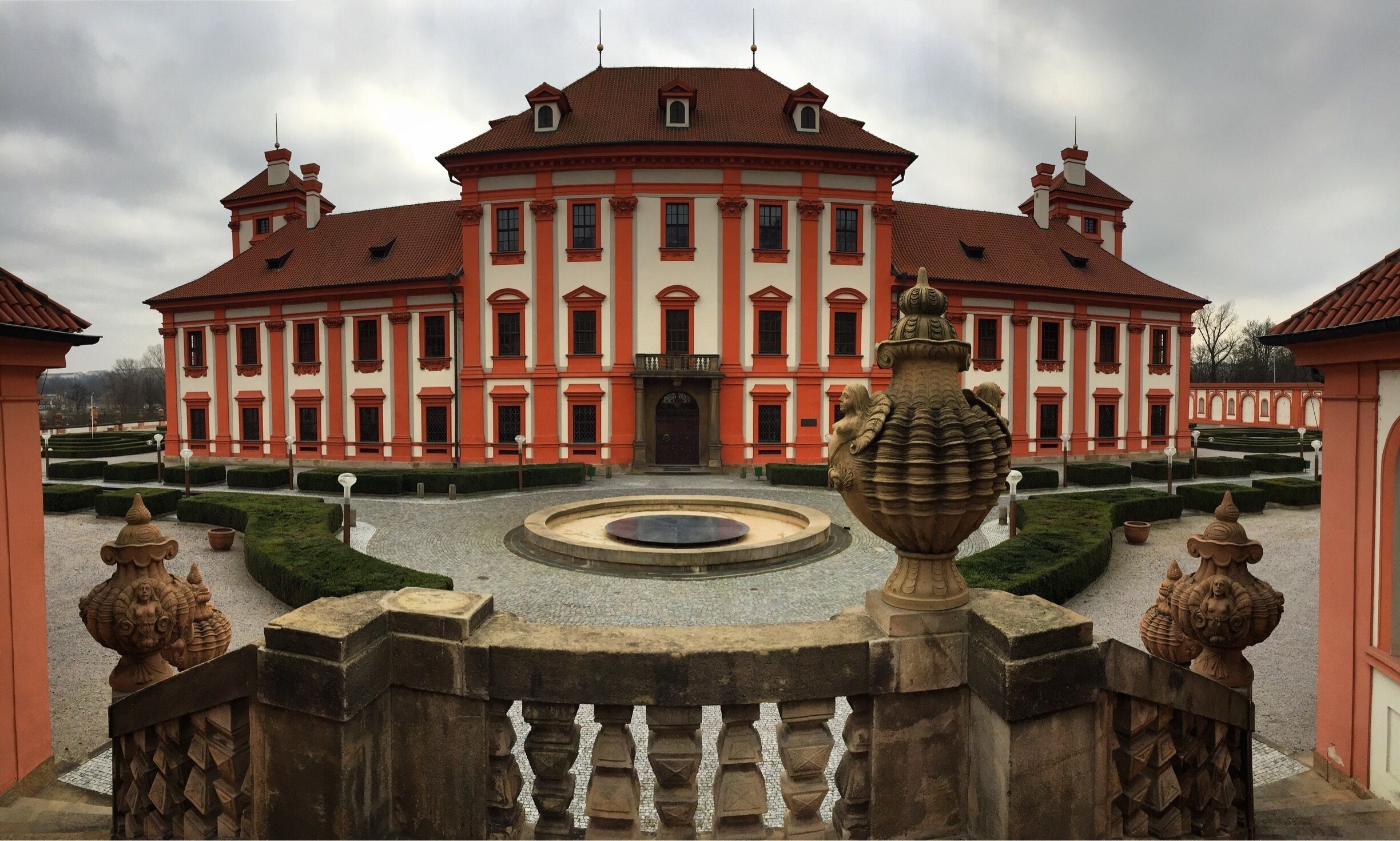 Too bad the castle is only open May to the beginning of November. 