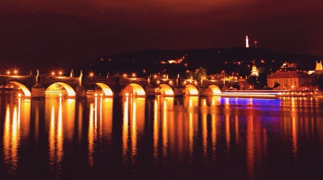 Charles Bridge shines bright on the water during the night! Another reason to love Prague.
#czechrepublic #prague #canal #wanderlust #bridge