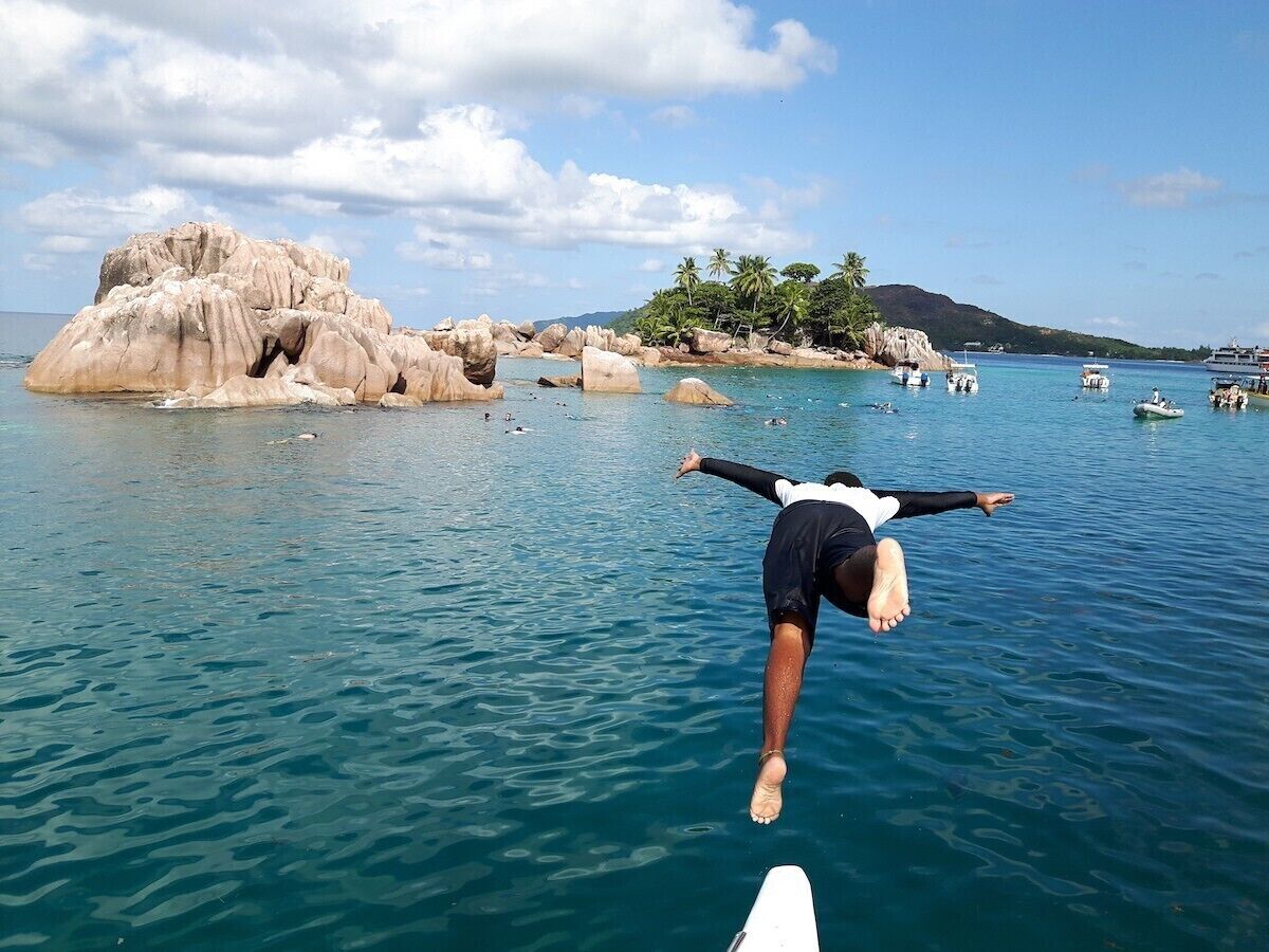 Secluded beaches, excellent snorkelling, ancient tortoises and the most colourful birdlife, a nut that looks like a butt (really, google 'coco de mer'), exotic rum cocktails - want all this and more? Then Praslin, the second largest island in The Seychelles is your best bet. #beachtips #seychelles