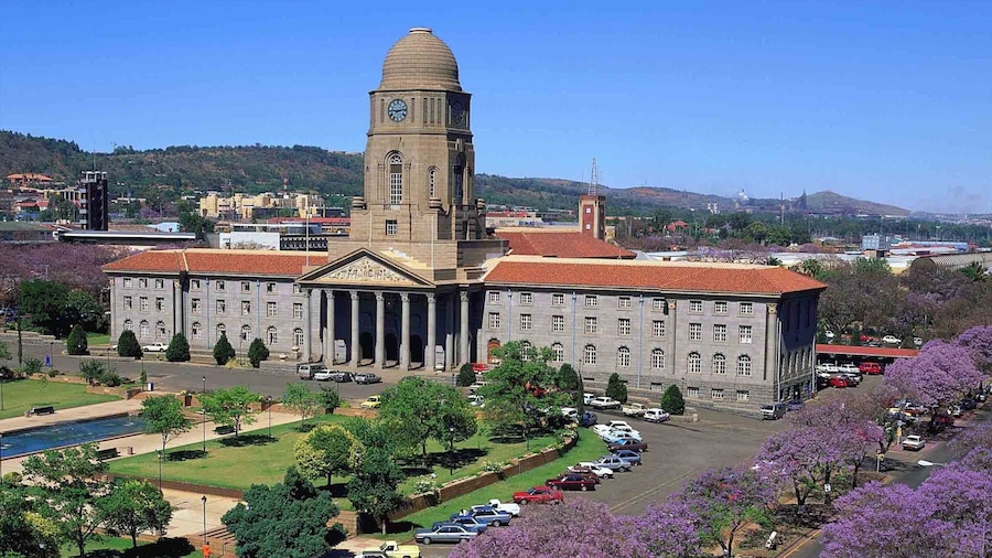 Pretoria featuring a city, a square or plaza and heritage architecture